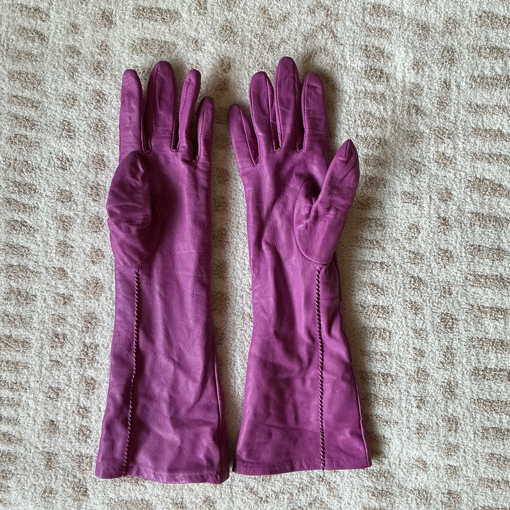 Vintage Banana Republic Fuchsia Women's Gloves - Picture 3 of 4